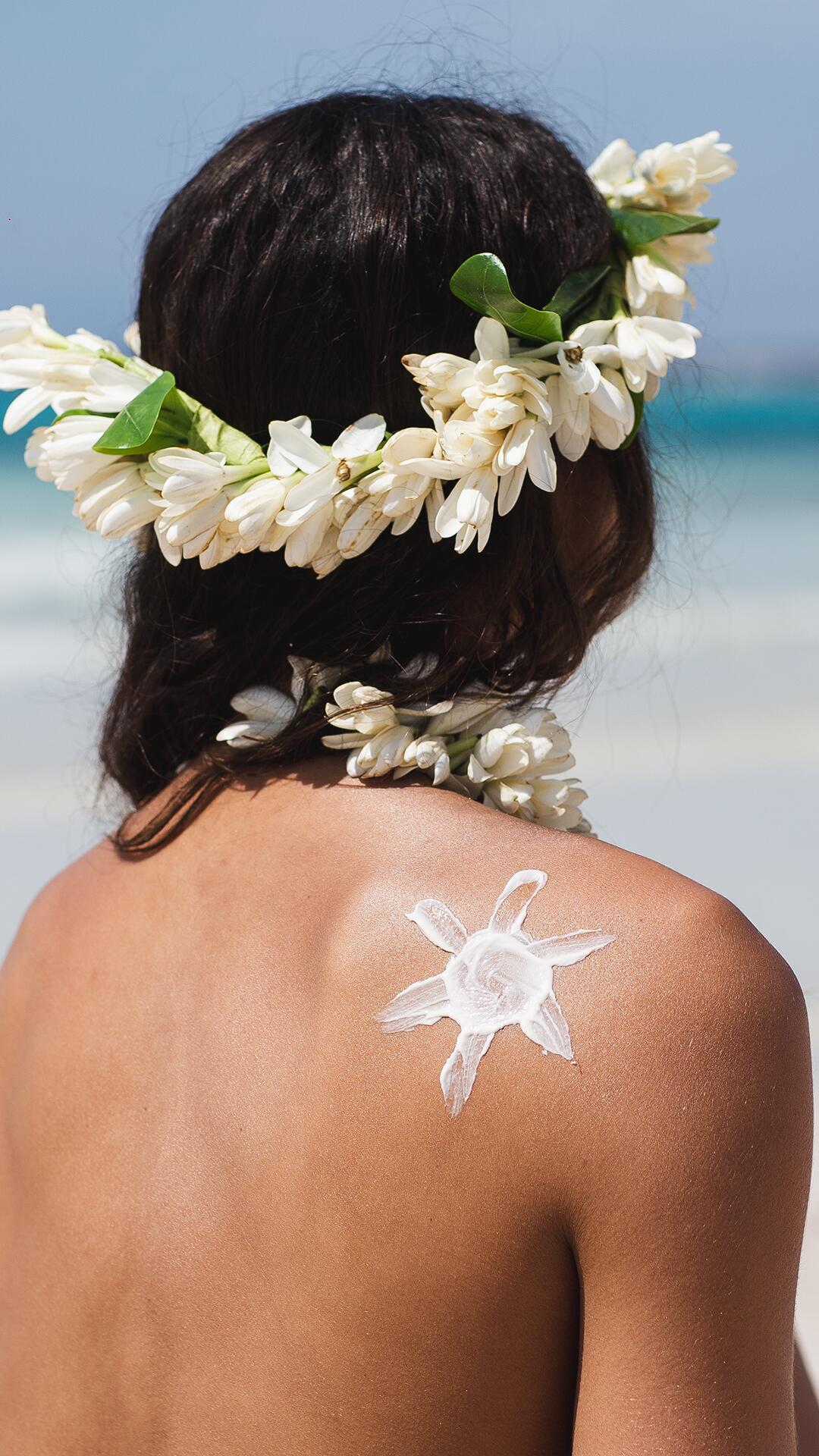 <span class="ezstring-field">KL_SUNCARE_MONOI TAMANU_STORY_VAHINE_ETOILE_DOS_NOV_2019</span>